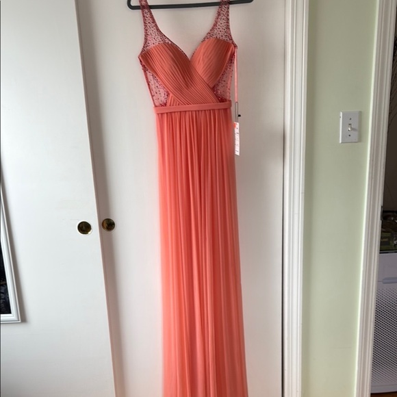 Jolene Prom Dress 4 - Picture 2 of 13